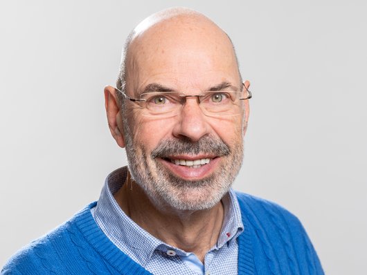 Porträt zeigt Professor Stephan Paul von der TUM.